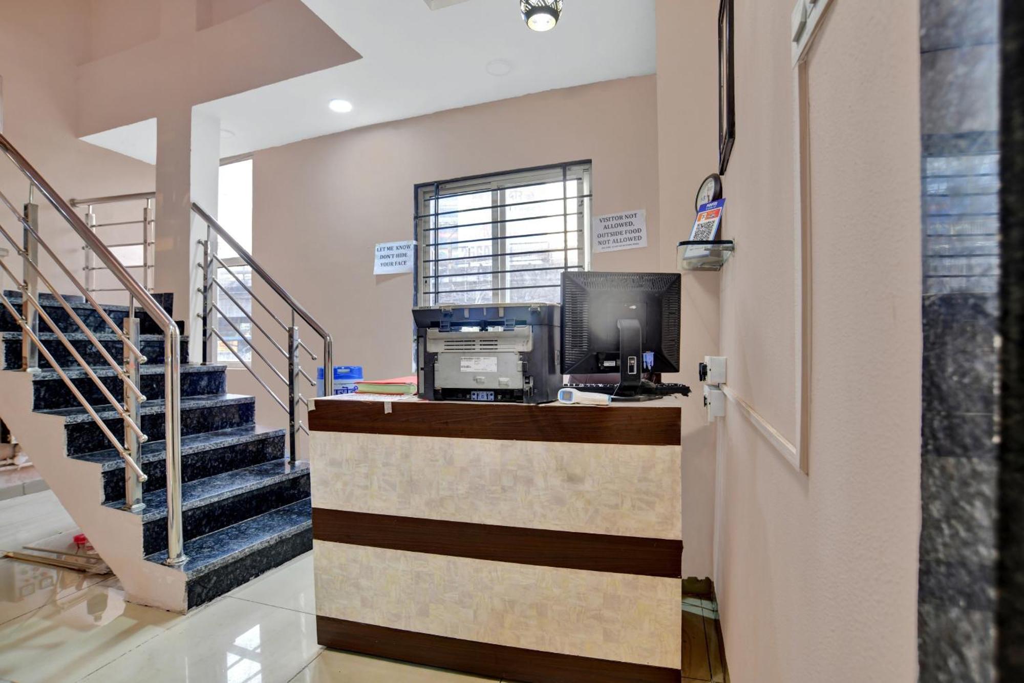 Hotel O Sai Sahara Indore Bagian luar foto