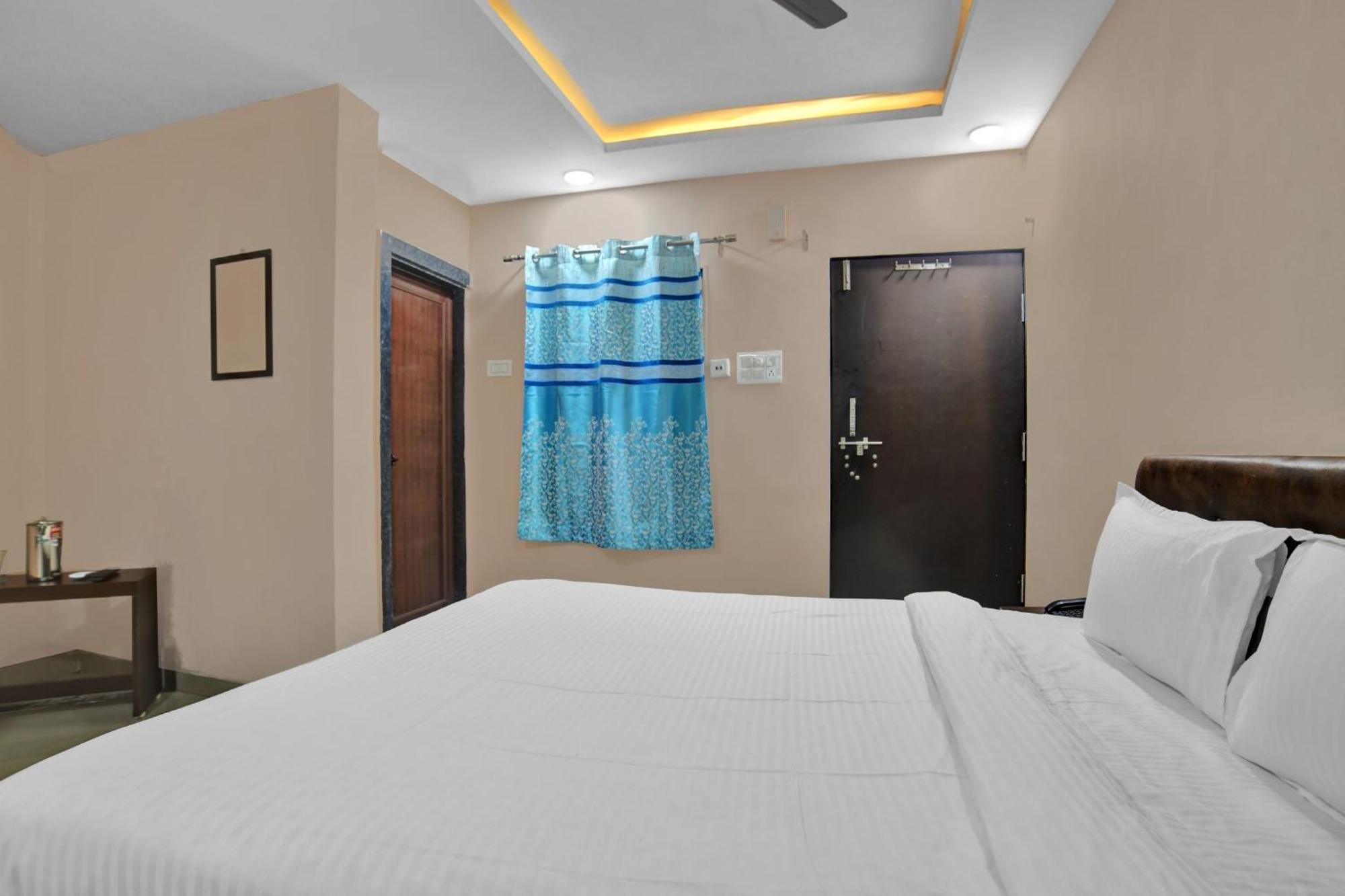 Hotel O Sai Sahara Indore Bagian luar foto