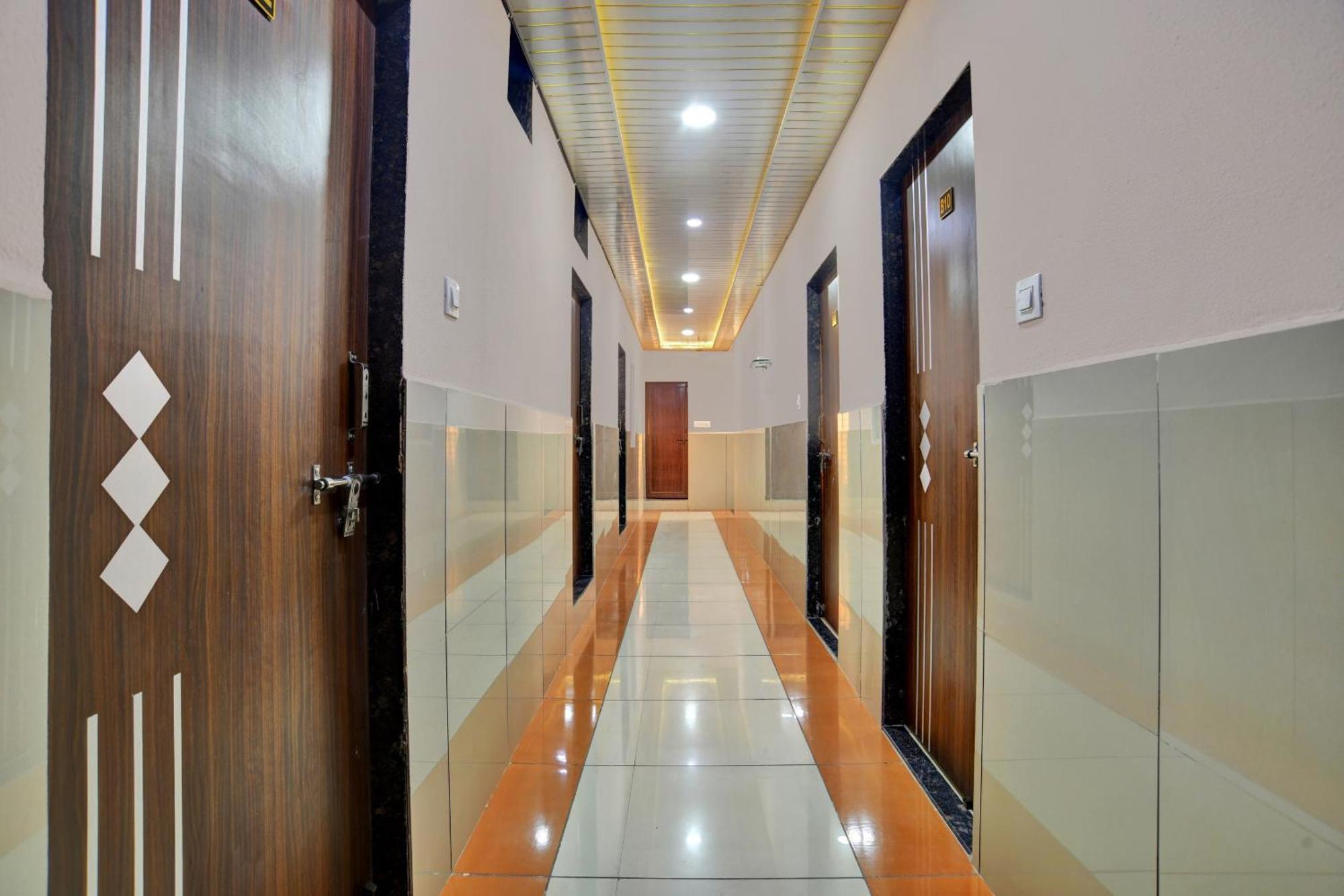 Hotel O Sai Sahara Indore Bagian luar foto