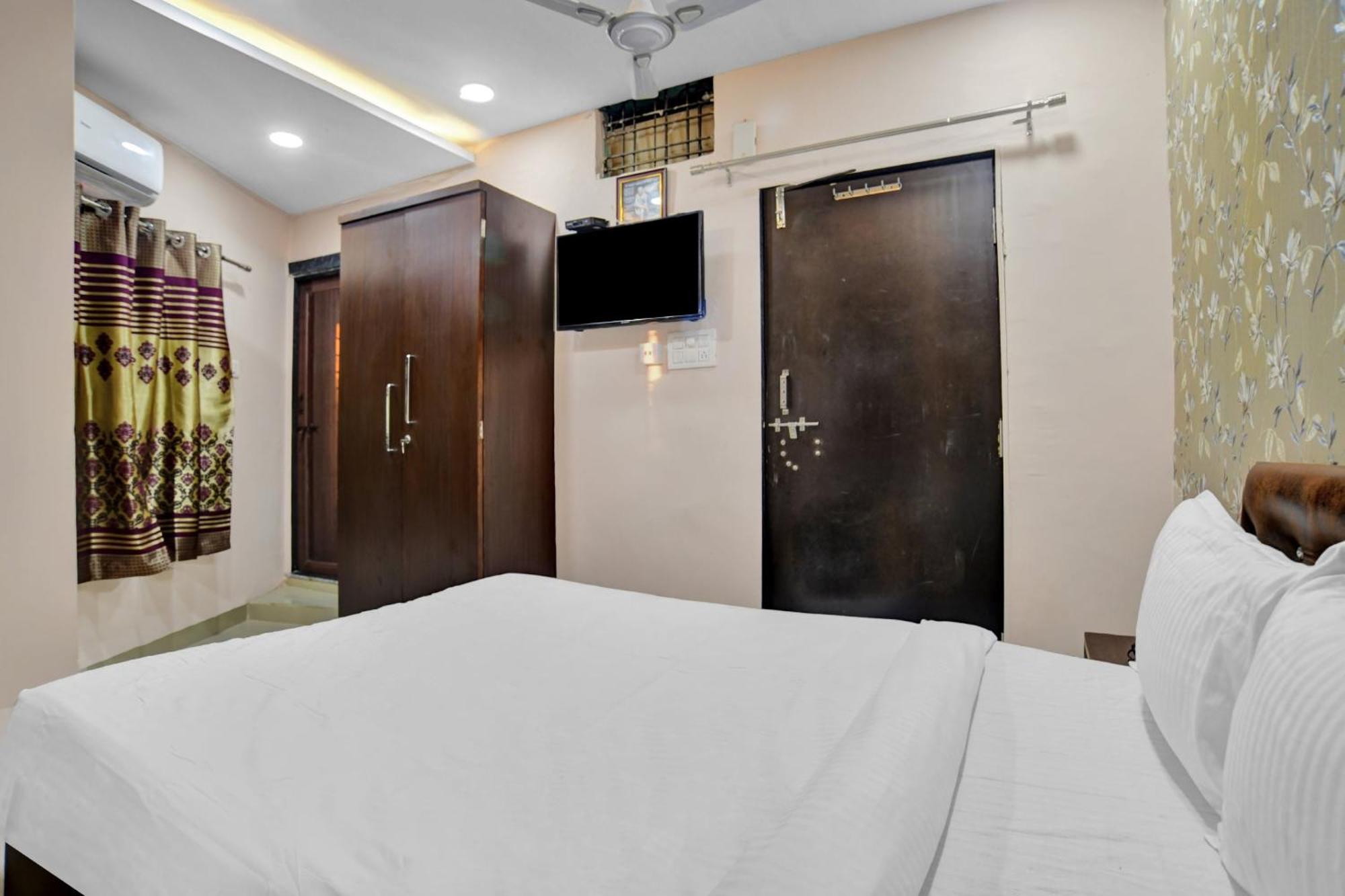 Hotel O Sai Sahara Indore Bagian luar foto