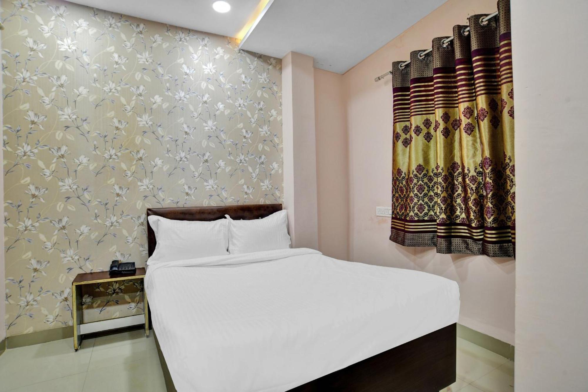 Hotel O Sai Sahara Indore Bagian luar foto